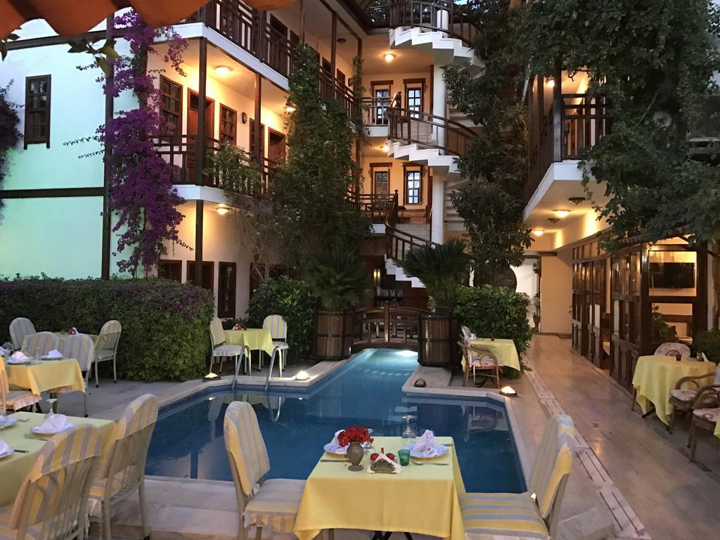 Hotel Karyatit Kaleici 안탈리아 외부 사진